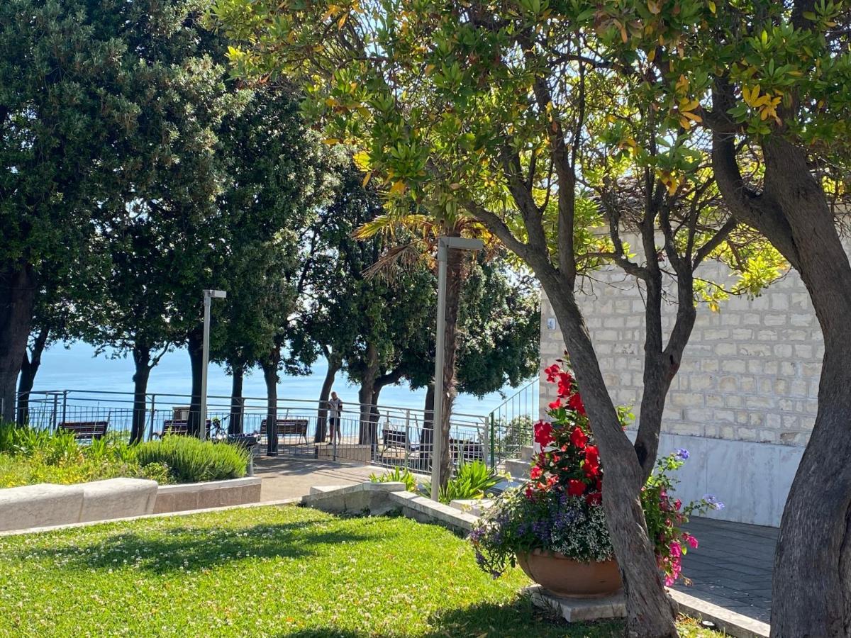 Via Urbani 10 Apartamento Sirolo